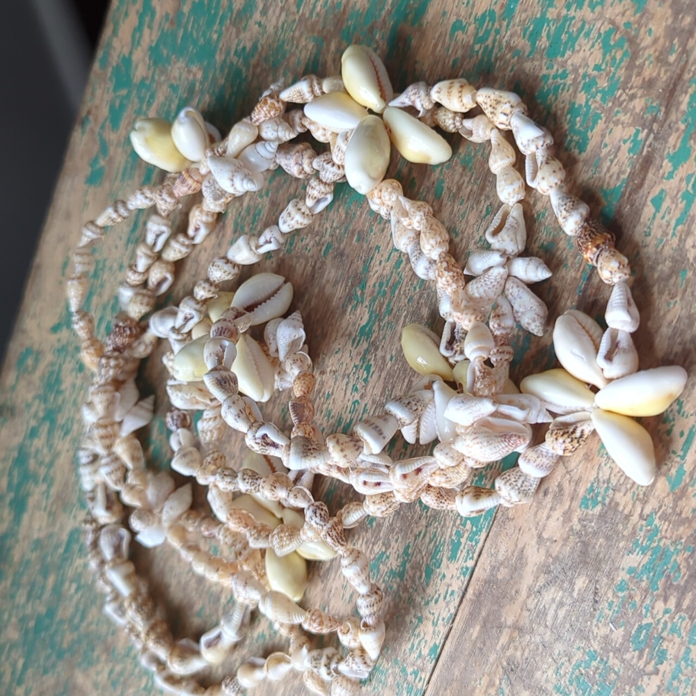 Vintage '70s Boho Hippie Hawaiian Cowrie Shell Necklace Bundle Set (2)